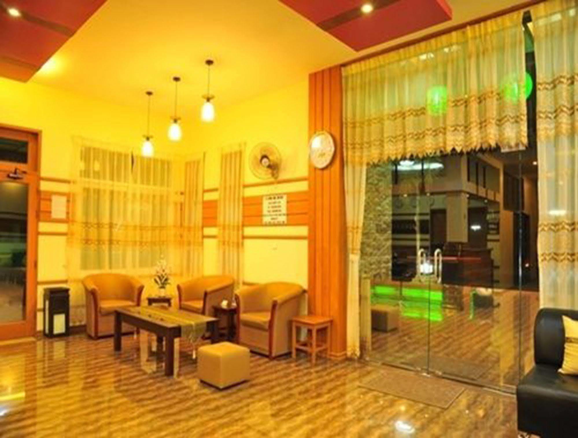 Royal Green Hotel Pyin Oo Lwin Buitenkant foto
