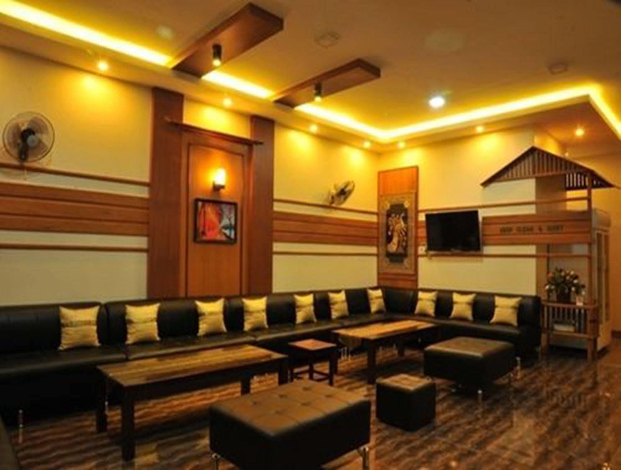 Royal Green Hotel Pyin Oo Lwin Buitenkant foto