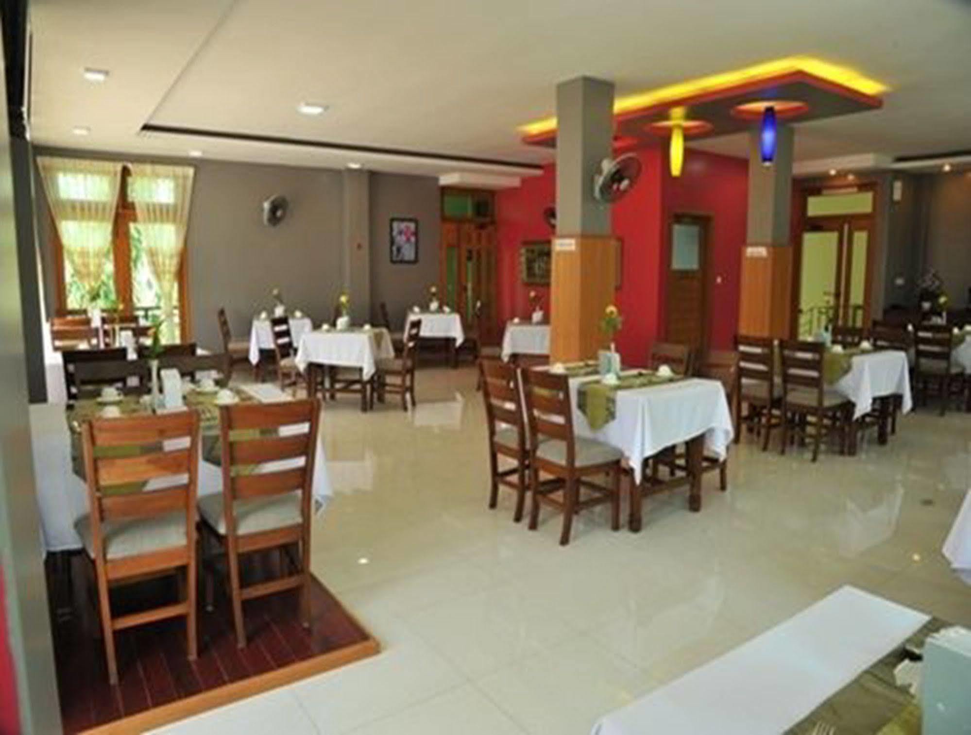 Royal Green Hotel Pyin Oo Lwin Buitenkant foto