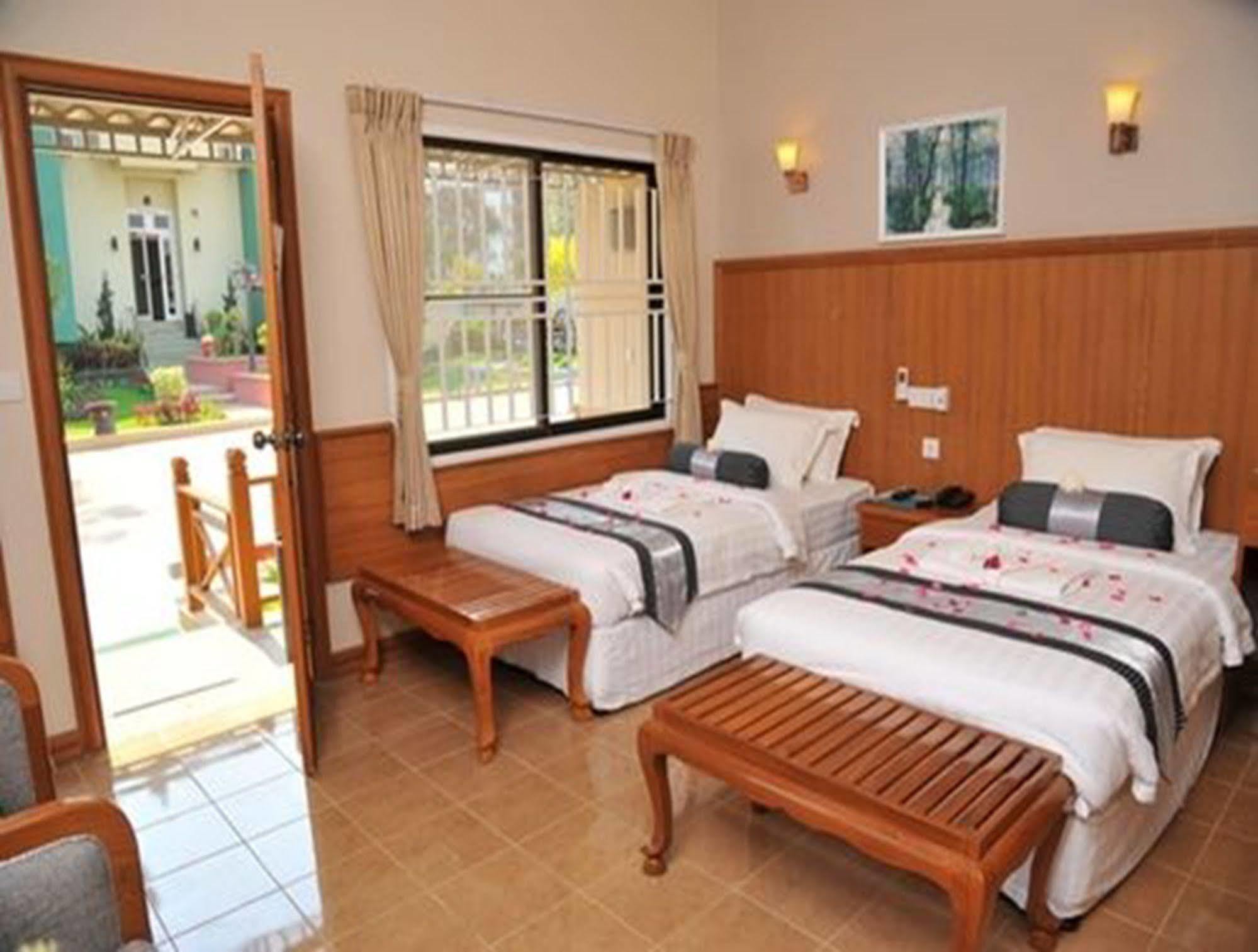 Royal Green Hotel Pyin Oo Lwin Buitenkant foto