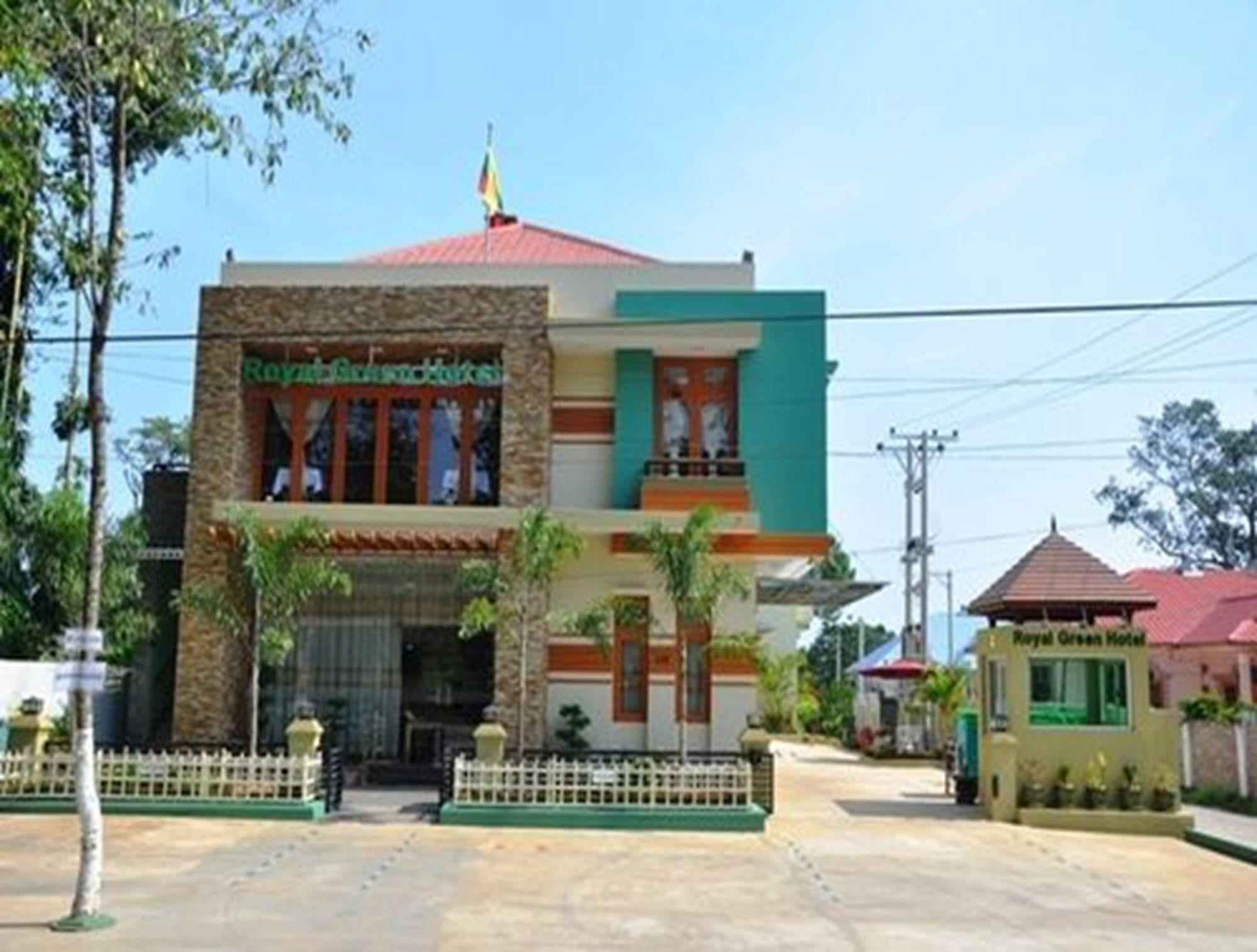 Royal Green Hotel Pyin Oo Lwin Buitenkant foto