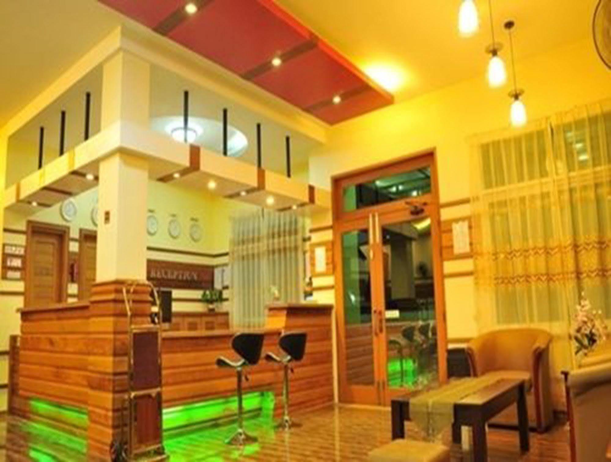Royal Green Hotel Pyin Oo Lwin Buitenkant foto